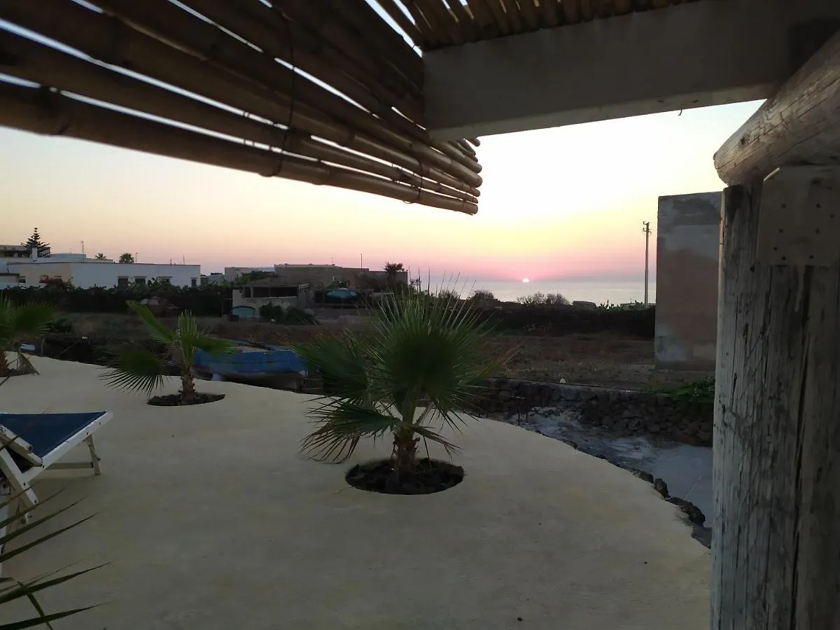 Scialu & Riscialu Apartment Pantelleria 0*,  Italy