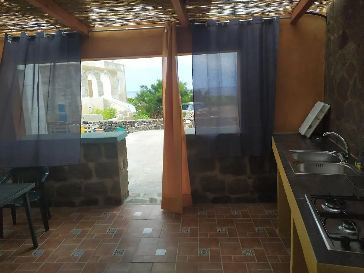 Scialu & Riscialu Apartment Pantelleria 0*,  Italy